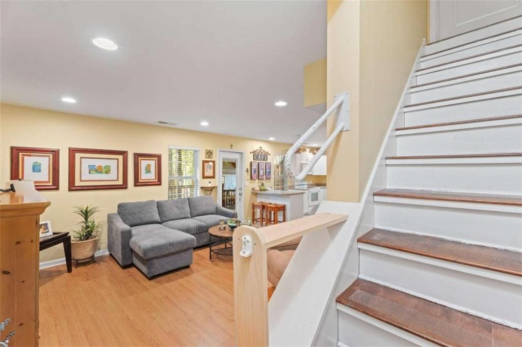 7 bedroom, 4 bathroom, 4,321 sq ft single family residence for sale at 1724 Birkshire Ridge, Mcdonough, GA 30252 — photo 6