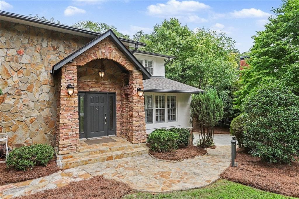 6 bedroom, 6 bathroom, 6,889 sq ft single family residence for sale at 2818 Cravey Trail, Atlanta, GA 30345 — photo 10