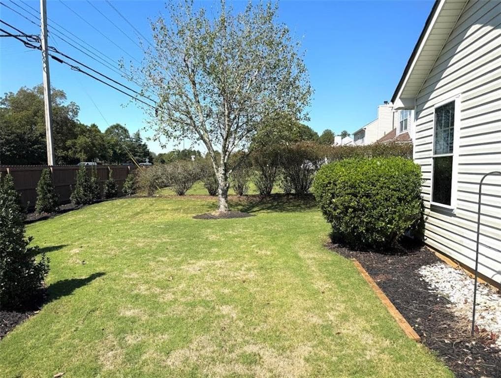 3 bedroom, 2 bathroom, 1,664 sq ft single family residence for rent at 1595 Willow River Run, Grayson, GA 30017 for $2,400 a month — photo 9