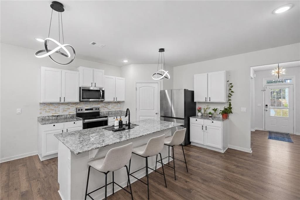 5 bedroom, 3 bathroom, 2,556 sq ft single family residence for sale at 330 Shadwood Place, Dawsonville, GA 30534 — photo 8