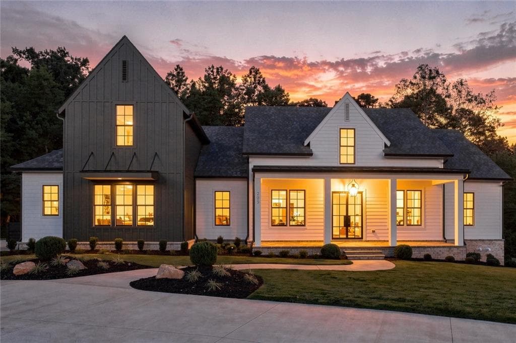 5 bedroom, 6 bathroom, 5,466 sq ft single family residence for sale at 203 Memory Lane, Canton, GA 30115 — photo 1 of 69