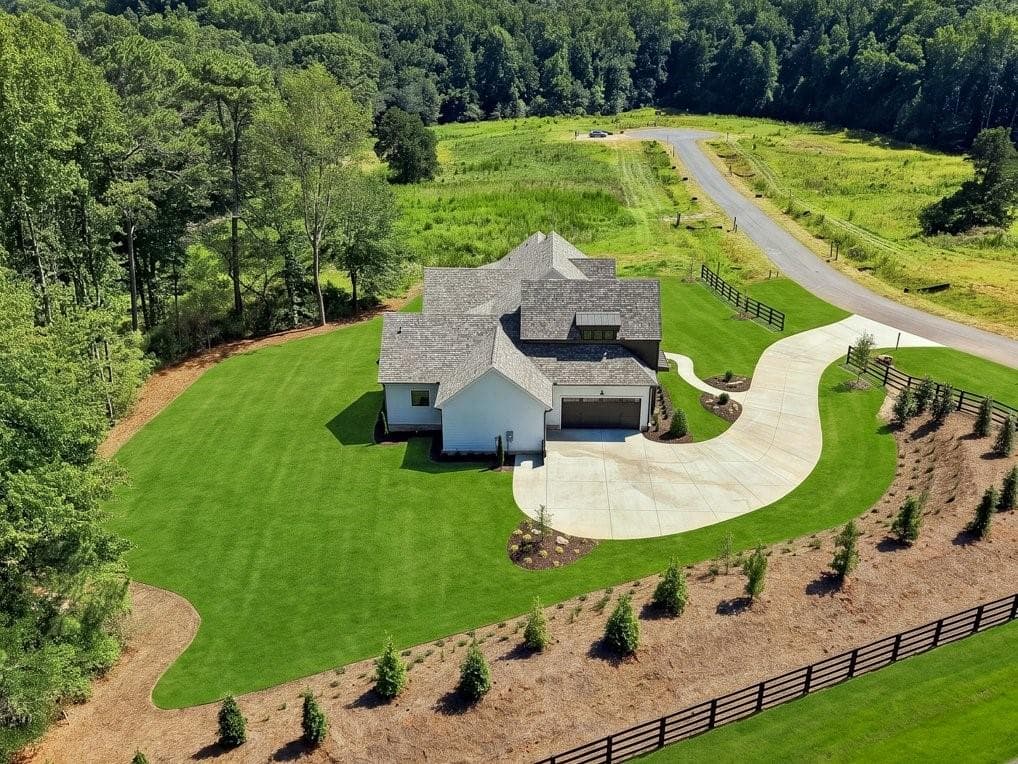 5 bedroom, 6 bathroom, 5,466 sq ft single family residence for sale at 203 Memory Lane, Canton, GA 30115 — photo 5