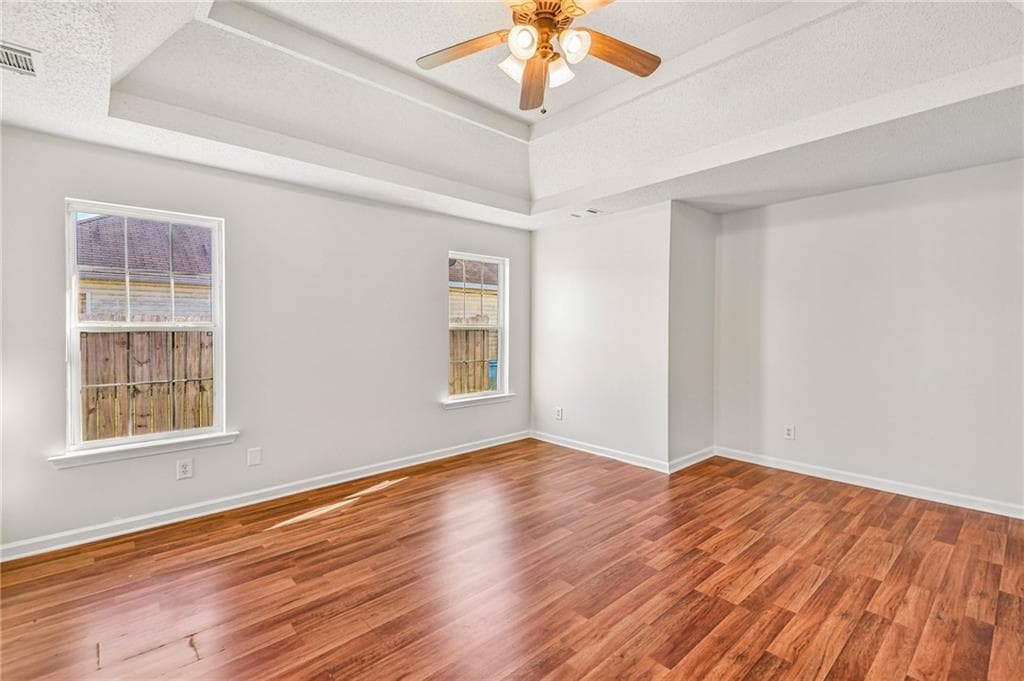 3 bedroom, 2 bathroom, 1,371 sq ft single family residence for sale at 902 Haverhill Circle, Warner Robins, GA 31088 — photo 4