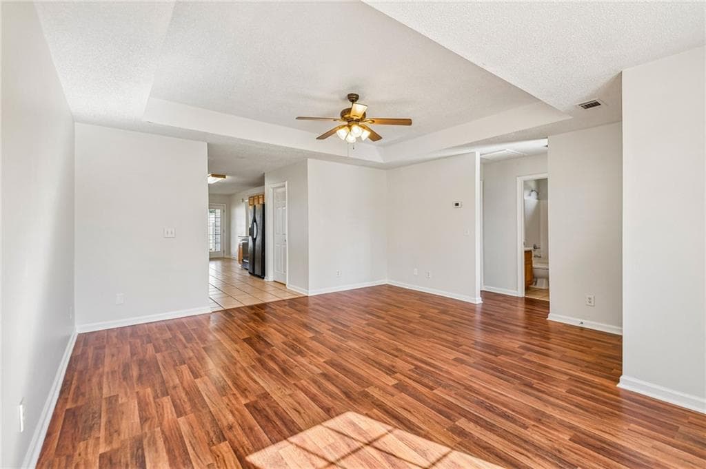 3 bedroom, 2 bathroom, 1,371 sq ft single family residence for sale at 902 Haverhill Circle, Warner Robins, GA 31088 — photo 8