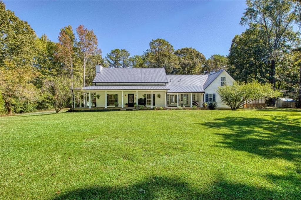 2 bedroom, 3 bathroom, 2,583 sq ft single family residence for sale at 1735 Highway 85, Senoia, GA 30276 — photo 10