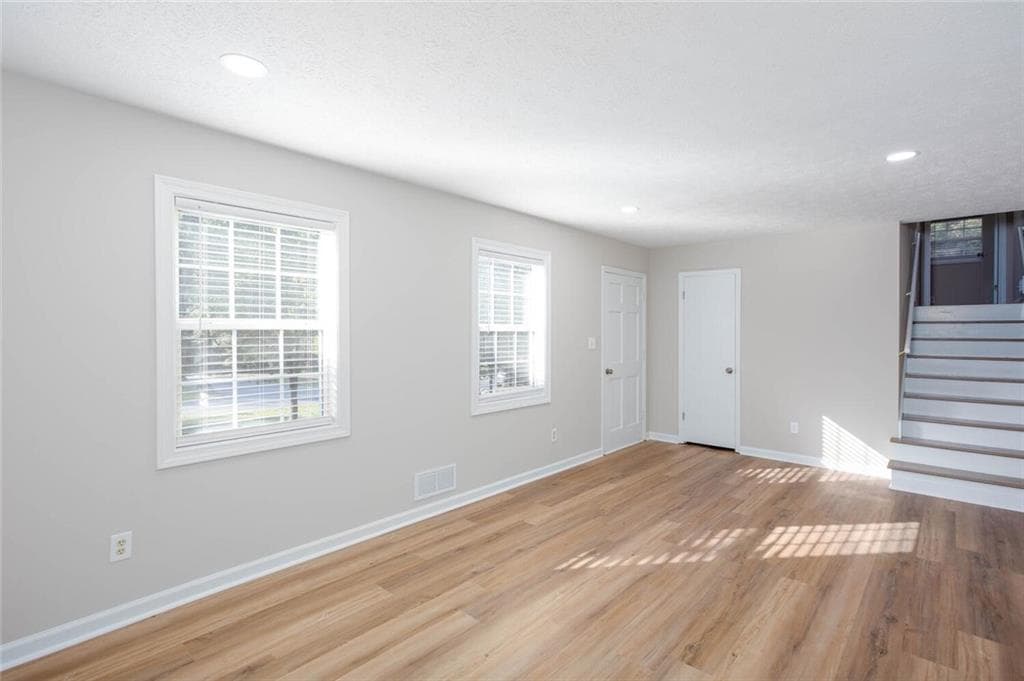 3 bedroom, 2 bathroom, 1,824 sq ft single family residence for rent at 2468 Brown Deer Trail, Acworth, GA 30101 for $2,350 a month — photo 4