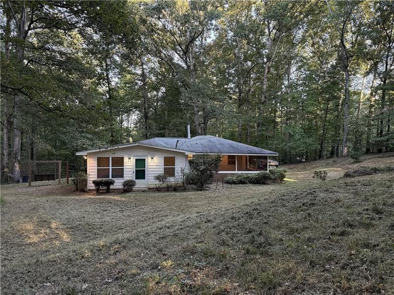 3 bedroom, 2 bathroom single family residence for sale at 3055 Longstreet Road, Milton, GA 30004 — photo 6