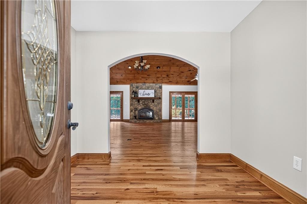 6 bedroom, 6 bathroom, 6,736 sq ft single family residence for sale at 221 Valley Way, Hampton, GA 30228 — photo 6