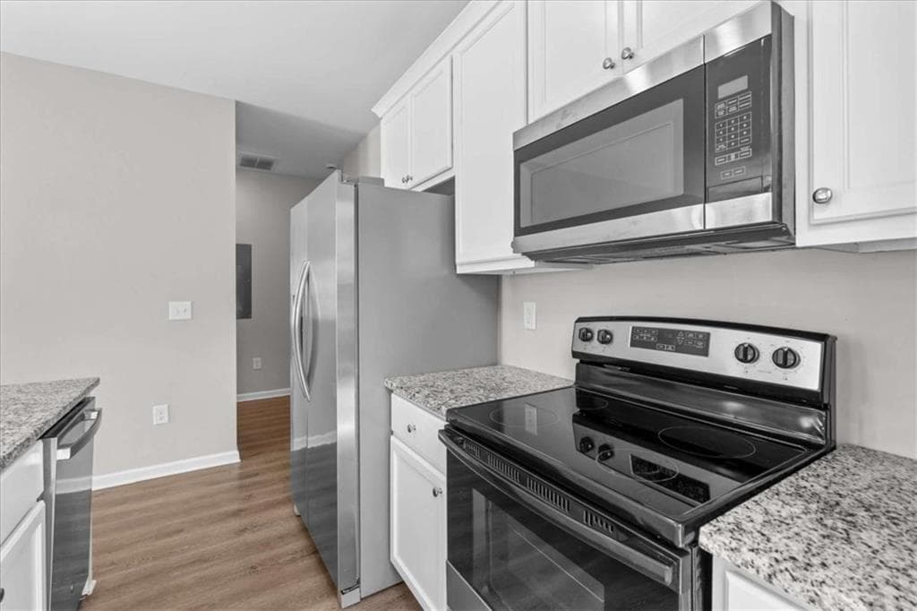 3 bedroom, 2 bathroom, 1,054 sq ft single family residence for sale at 123 Chalfont Circle, Carrollton, GA 30117 — photo 7
