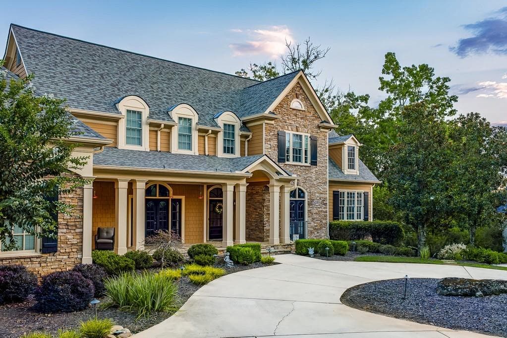 7 bedroom, 8 bathroom, 8,999 sq ft single family residence for rent at 6225 Random Winds Bluff, Gainesville, GA 30506 for $11,000 a month — photo 1 of 99