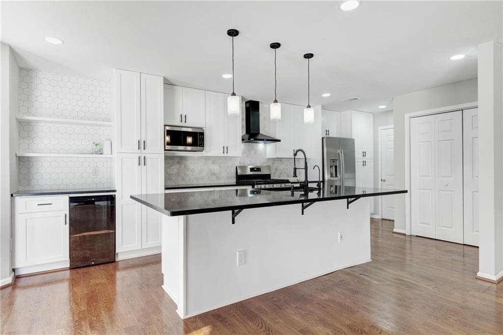 3 bedroom, 3 bathroom, 1,486 sq ft single family residence for rent at 3226 Liberty Commons Drive, Kennesaw, GA 30144 for $2,500 a month — photo 4