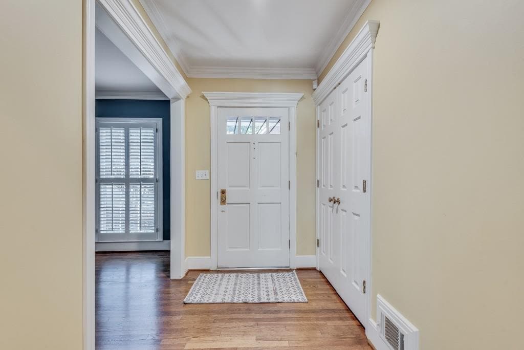 3 bedroom, 4 bathroom, 3,099 sq ft single family residence for sale at 1882 Bedfordshire Court, Decatur, GA 30033 — photo 5