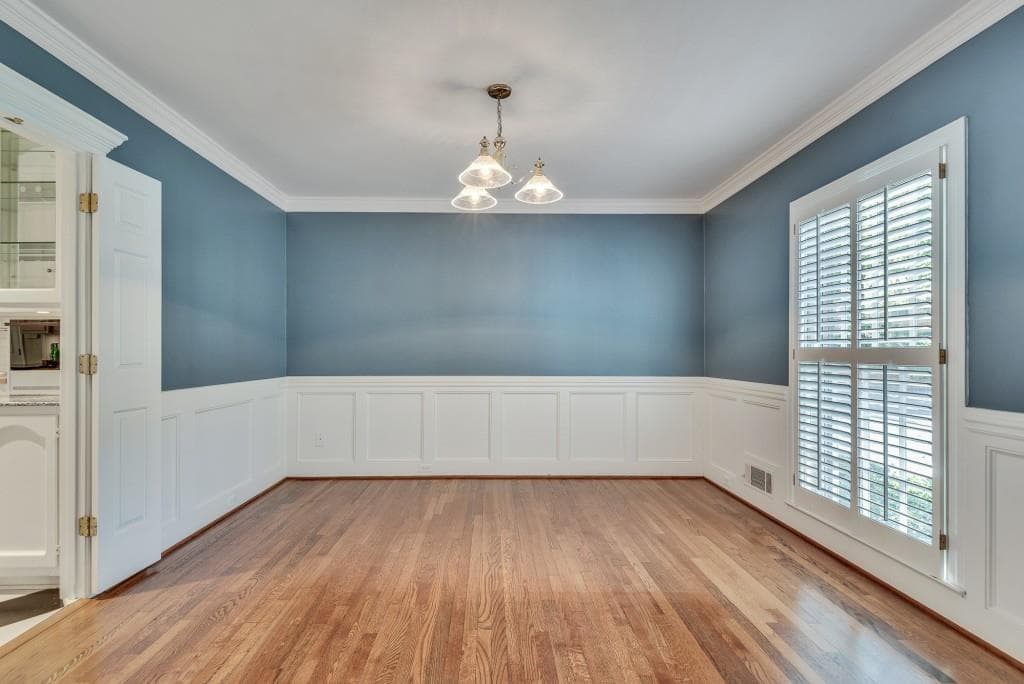 3 bedroom, 4 bathroom, 3,099 sq ft single family residence for sale at 1882 Bedfordshire Court, Decatur, GA 30033 — photo 8