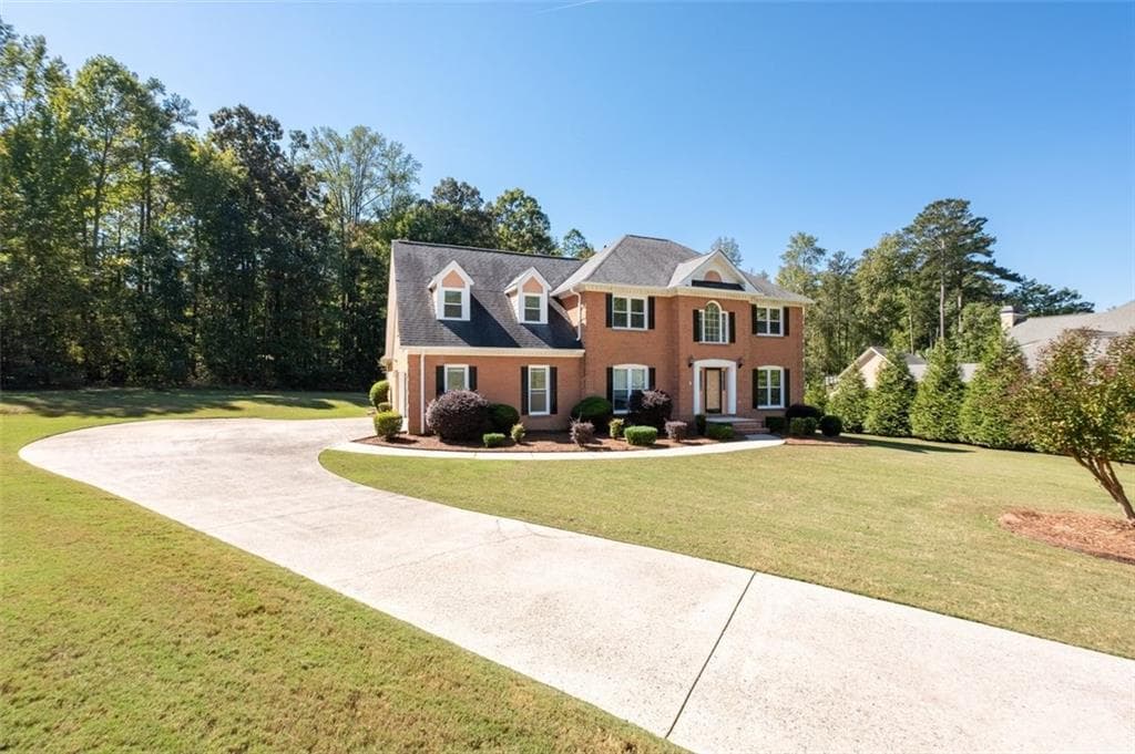 4 bedroom, 3 bathroom, 3,393 sq ft single family residence for sale at 130 Trolling Way, Fayetteville, GA 30215 — photo 5
