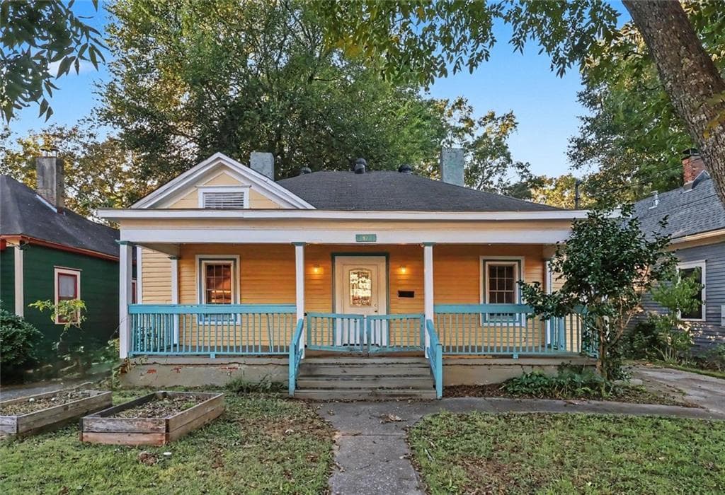 4 bedroom, 2 bathroom, 1,668 sq ft single family residence for sale at 1371 Beatie Avenue, Atlanta, GA 30310 — photo 1 of 30