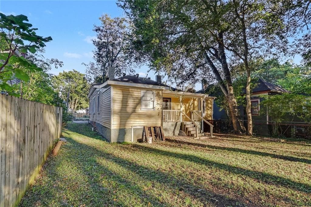 4 bedroom, 2 bathroom, 1,668 sq ft single family residence for sale at 1371 Beatie Avenue, Atlanta, GA 30310 — photo 6