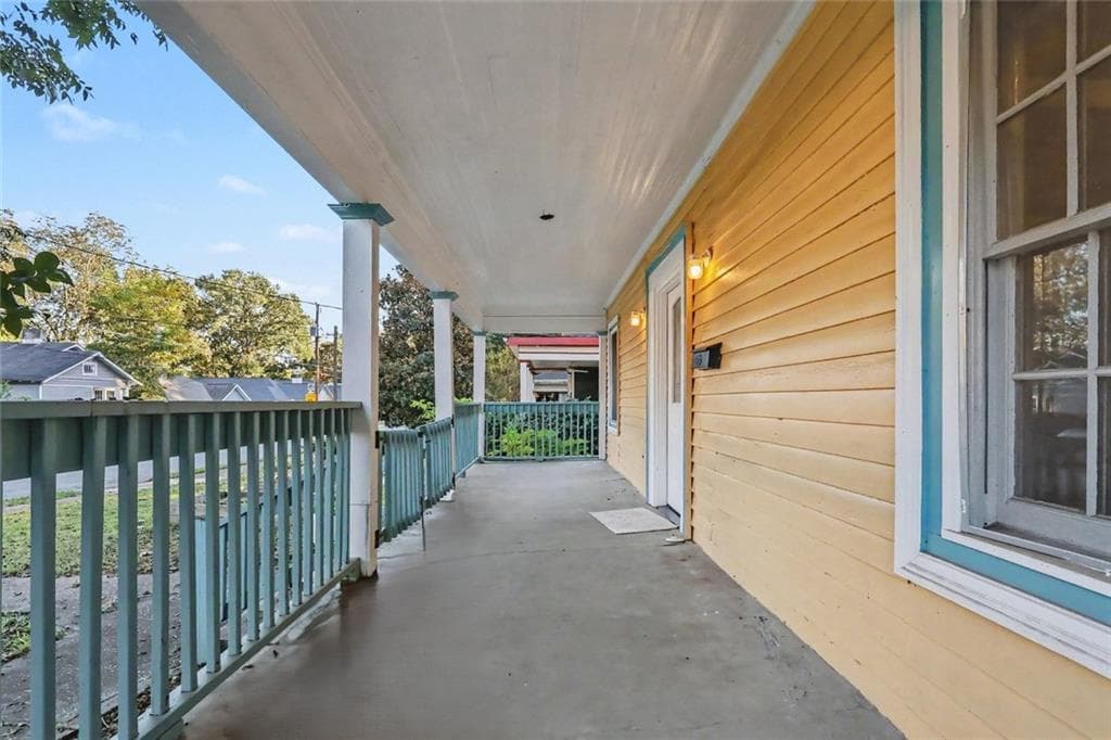 4 bedroom, 2 bathroom, 1,668 sq ft single family residence for sale at 1371 Beatie Avenue, Atlanta, GA 30310 — photo 9