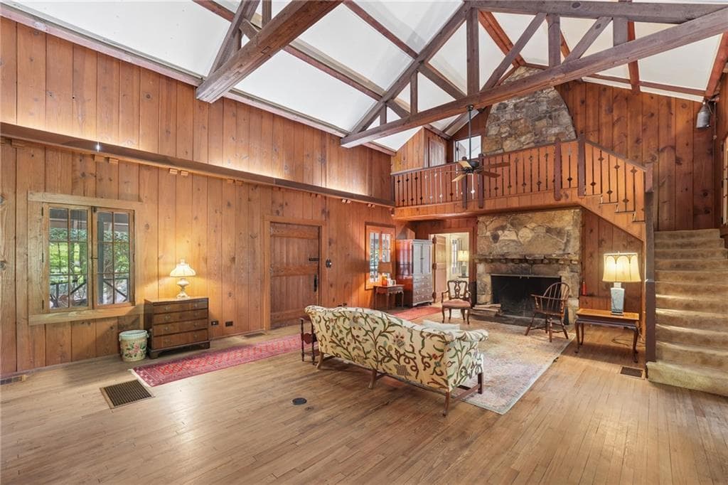 4 bedroom, 4 bathroom, 2,434 sq ft single family residence for sale at 8235 Tynecastle Drive, Sandy Springs, GA 30350 — photo 8