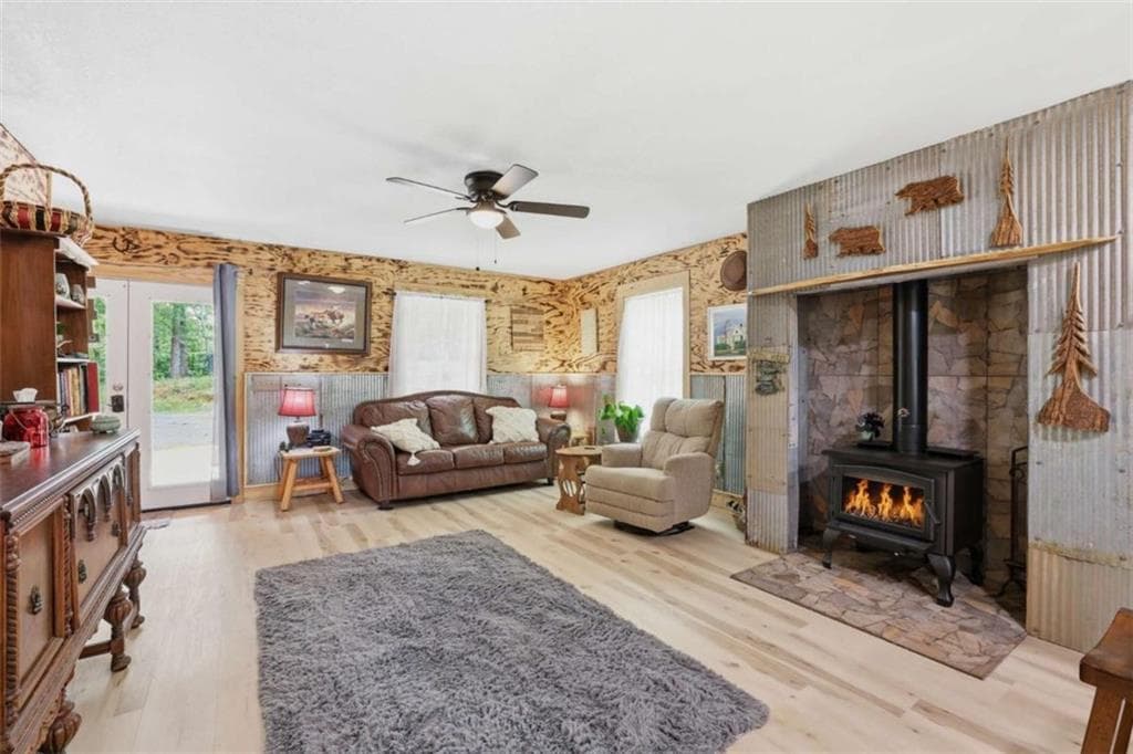 2 bedroom, 3 bathroom, 2,460 sq ft single family residence for sale at 60 Cady Lane, Cleveland, GA 30528 — photo 7