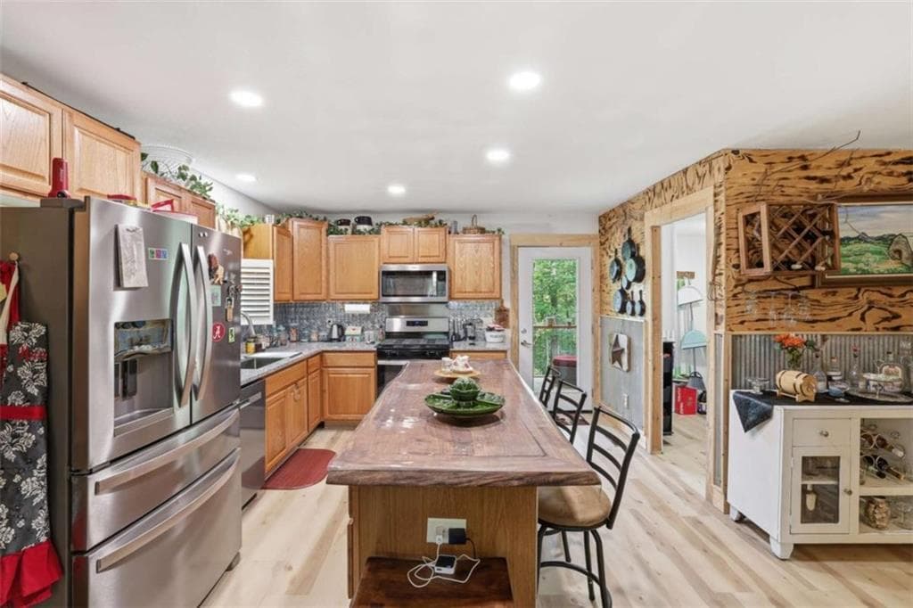 2 bedroom, 3 bathroom, 2,460 sq ft single family residence for sale at 60 Cady Lane, Cleveland, GA 30528 — photo 8