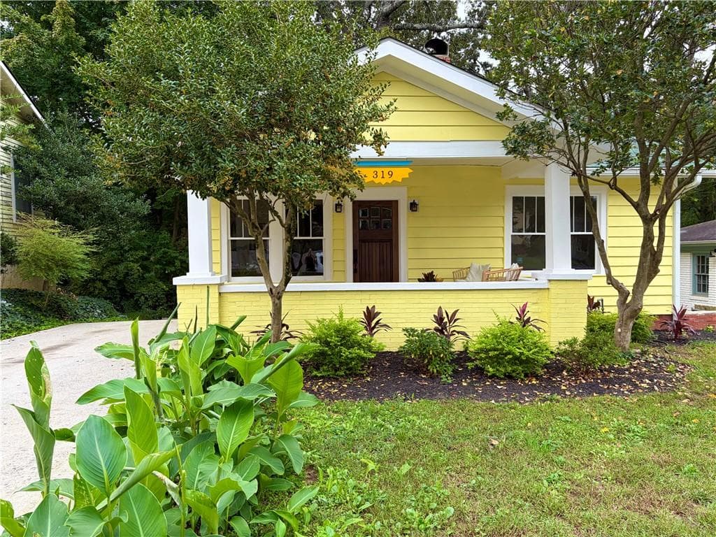 3 bedroom, 2 bathroom, 1,421 sq ft single family residence for sale at 319 Kendrick Avenue, Atlanta, GA 30315 — photo 6