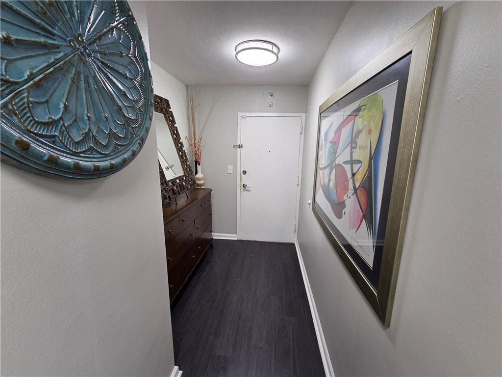1 bedroom, 1 bathroom, 655 sq ft condominium for rent at 620 Peachtree Street 1416, Atlanta, GA 30308 for $1,395 a month — photo 2