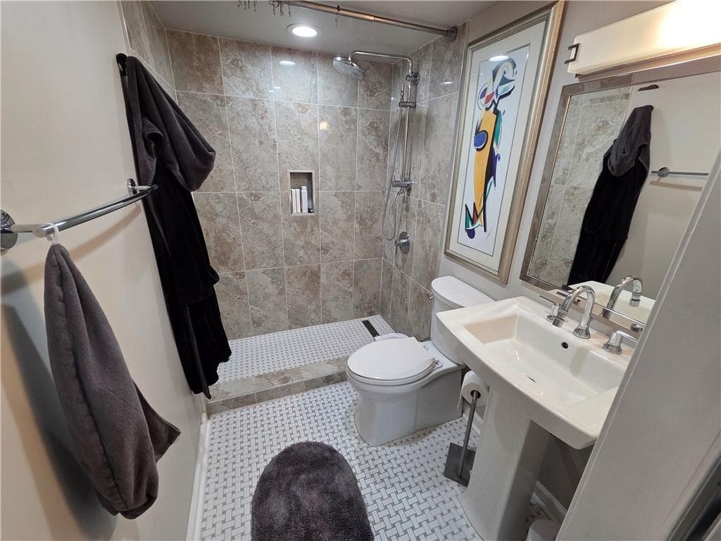 1 bedroom, 1 bathroom, 655 sq ft condominium for rent at 620 Peachtree Street 1416, Atlanta, GA 30308 for $1,395 a month — photo 8