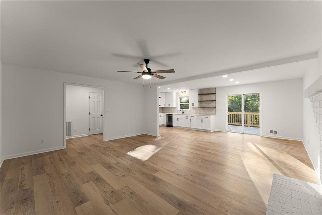 4 bedroom, 4 bathroom, 2,356 sq ft single family residence for sale at 5571 Northwoods Road, Clermont, GA 30527 — photo 5