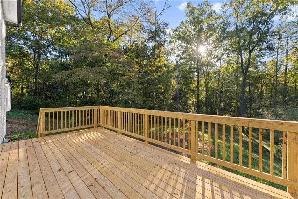 4 bedroom, 4 bathroom, 2,356 sq ft single family residence for sale at 5571 Northwoods Road, Clermont, GA 30527 — photo 10