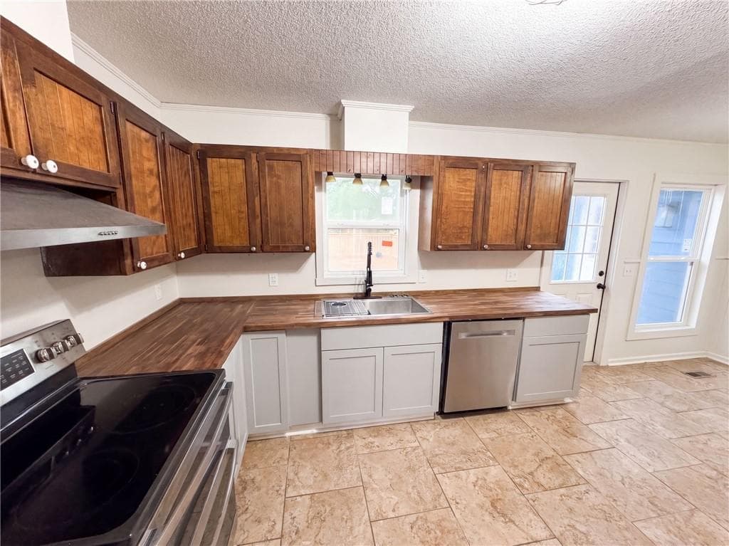 4 bedroom, 3 bathroom, 2,490 sq ft single family residence for sale at 968 Edwin Phillips Road, Reidsville, GA 30453 — photo 7
