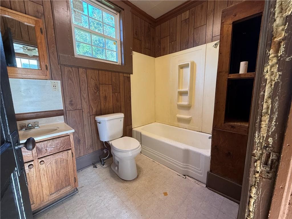 1 bedroom, 1 bathroom, 648 sq ft single family residence for sale at 310 Shannon Road, Rome, GA 30161 — photo 7