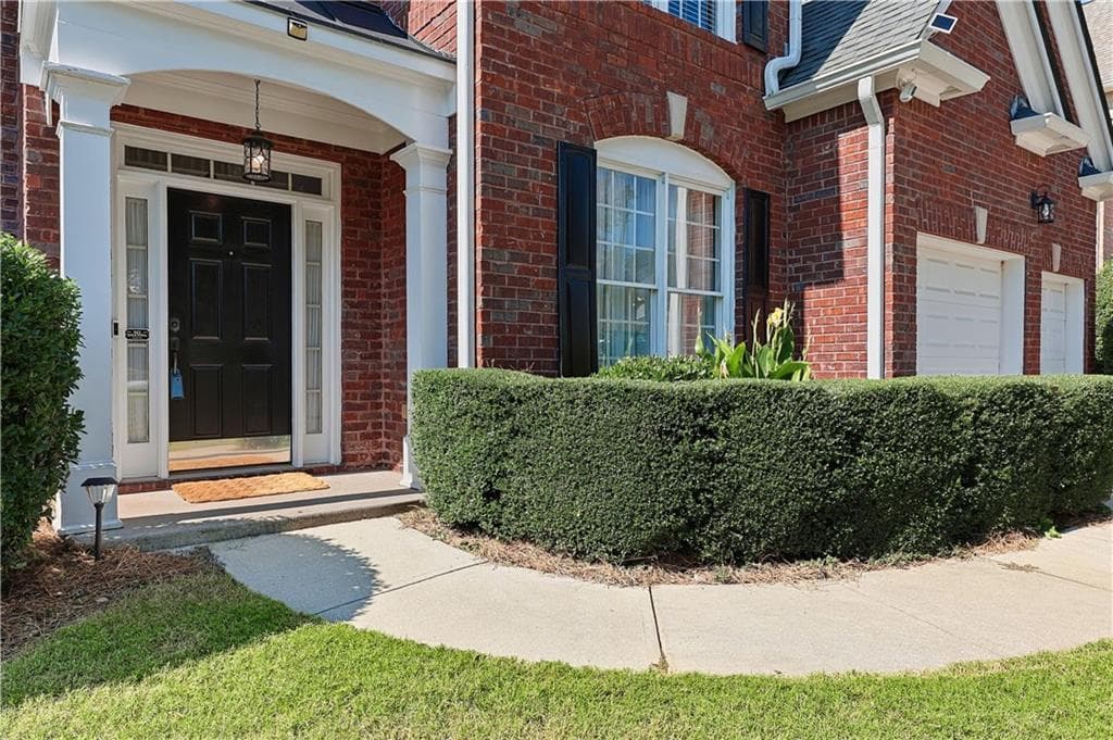 5 bedroom, 3 bathroom, 2,848 sq ft single family residence for rent at 1487 Wind Chime Court, Lawrenceville, GA 30045 for $2,995 a month — photo 2