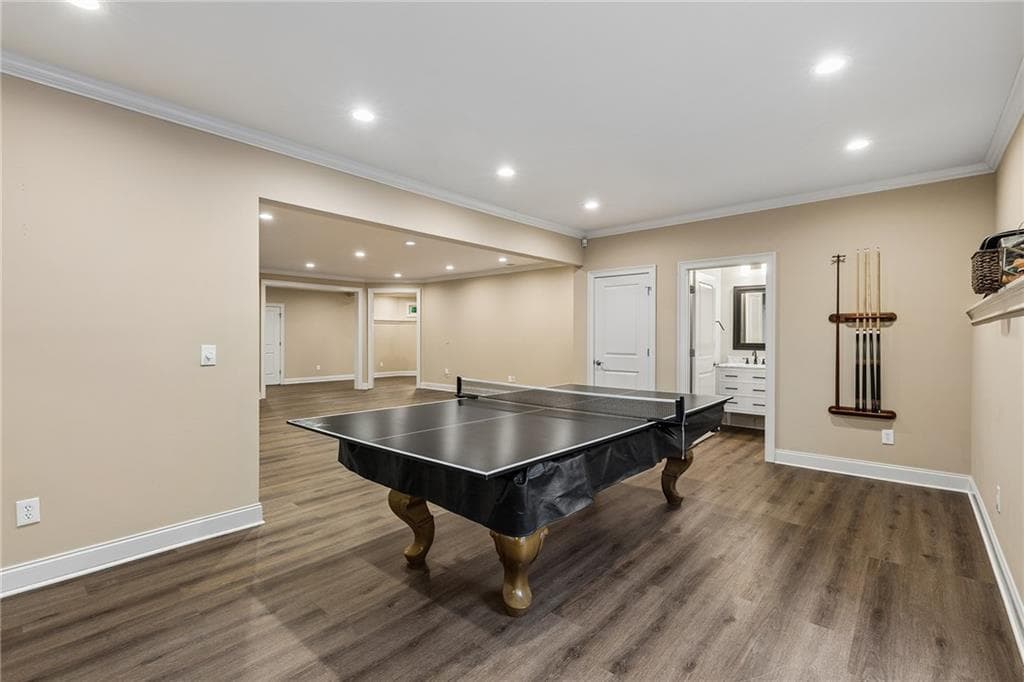 5 bedroom, 6 bathroom, 6,144 sq ft single family residence for sale at 115 Amberly Place, Roswell, GA 30075 — photo 6