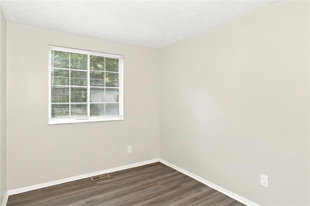 3 bedroom, 3 bathroom, 1,428 sq ft single family residence for rent at 5131 Rockborough Trail, Norcross, GA 30071 for $2,400 a month — photo 5