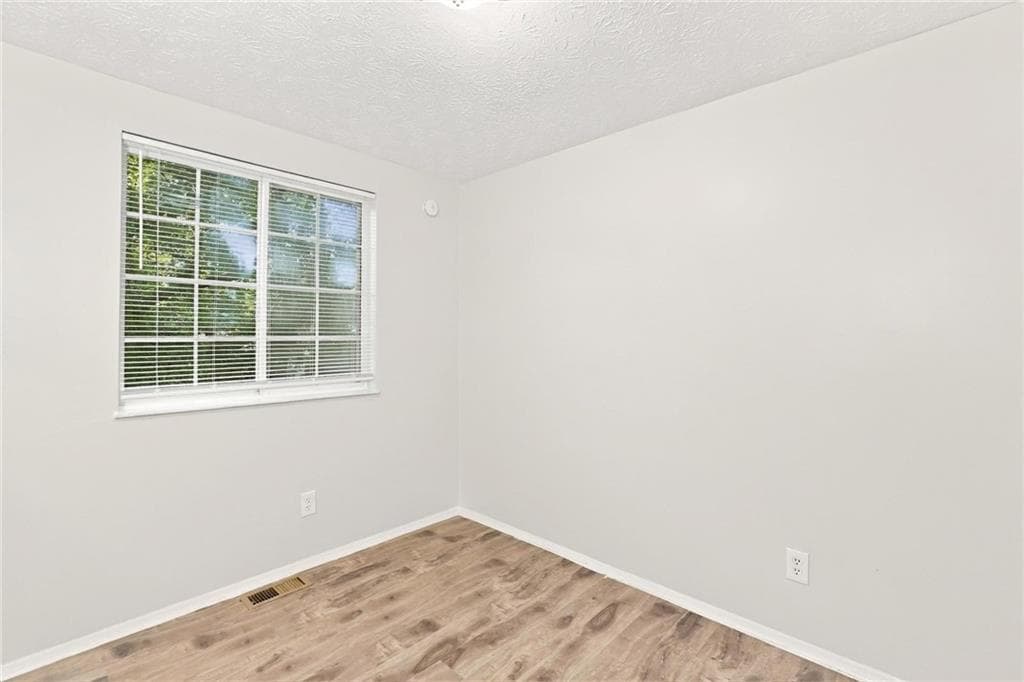 3 bedroom, 3 bathroom, 1,428 sq ft single family residence for rent at 5131 Rockborough Trail, Norcross, GA 30071 for $2,400 a month — photo 6