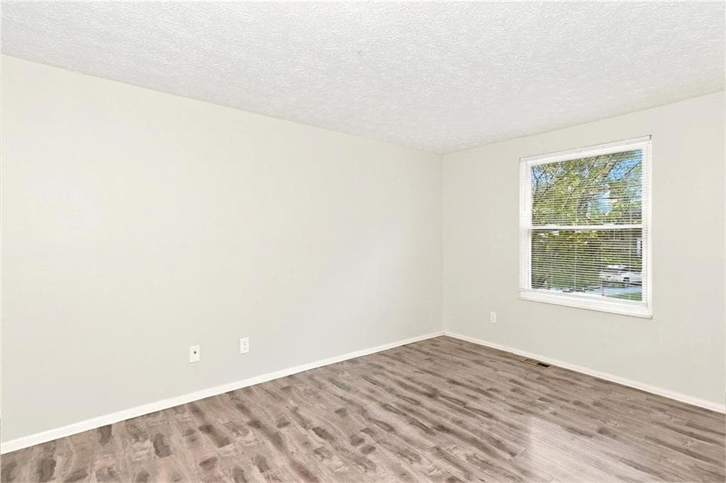 3 bedroom, 3 bathroom, 1,428 sq ft single family residence for rent at 5131 Rockborough Trail, Norcross, GA 30071 for $2,400 a month — photo 9