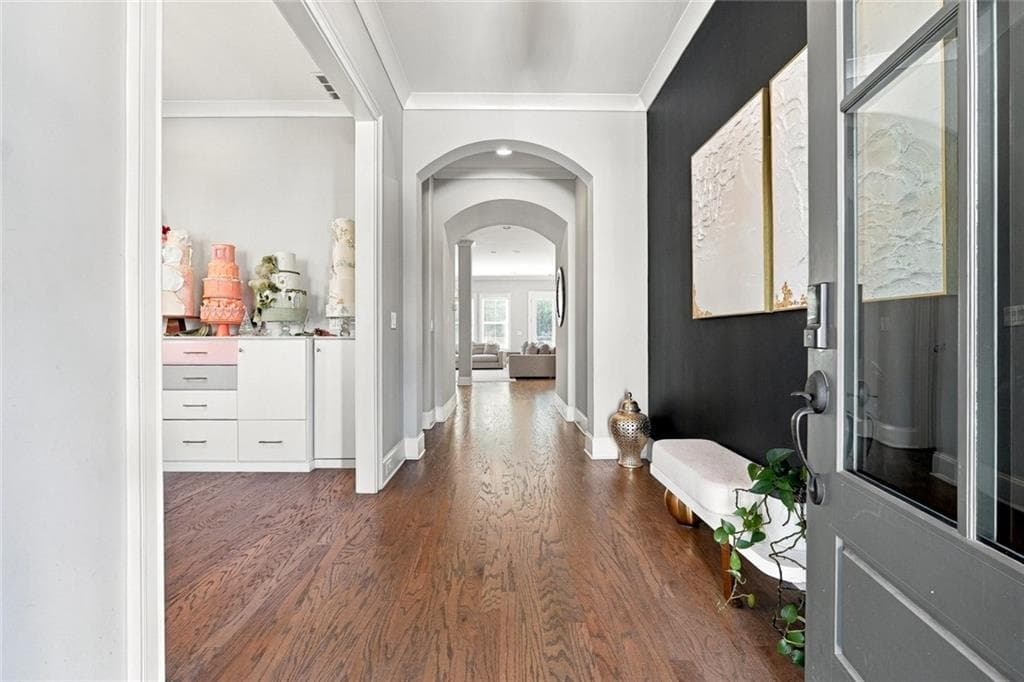 4 bedroom, 5 bathroom, 4,084 sq ft single family residence for rent at 1941 Bunyan Lane, Dunwoody, GA 30338 for $6,500 a month — photo 2