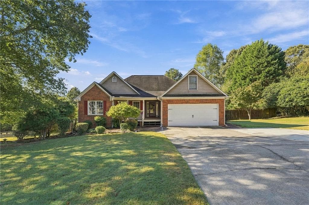 3 bedroom, 2 bathroom, 1,730 sq ft single family residence for sale at 2015 Harfield Court, Bethlehem, GA 30620 — photo 1 of 27