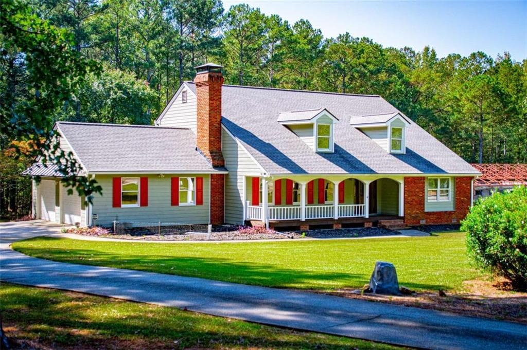 4 bedroom, 3 bathroom, 3,044 sq ft single family residence for sale at 157 Palmetto Pines Road, Palmetto, GA 30268