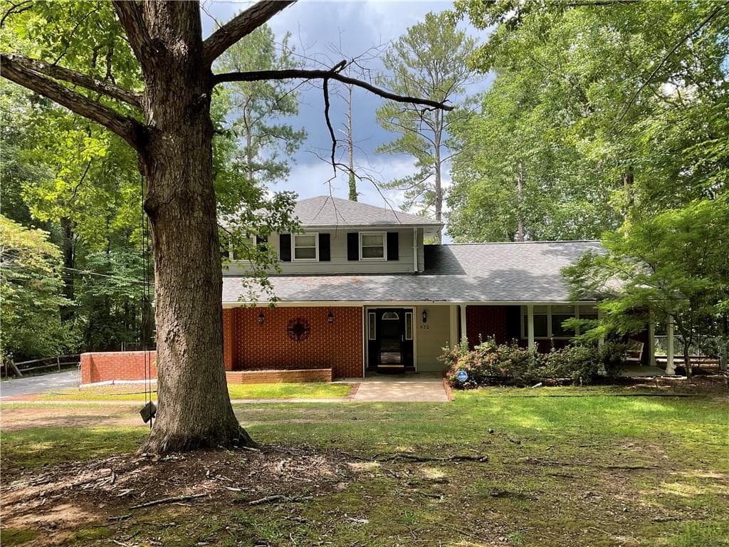 4 bedroom, 4 bathroom, 2,424 sq ft single family residence for sale at 622 Pinecrest Drive, Manchester, GA 31816