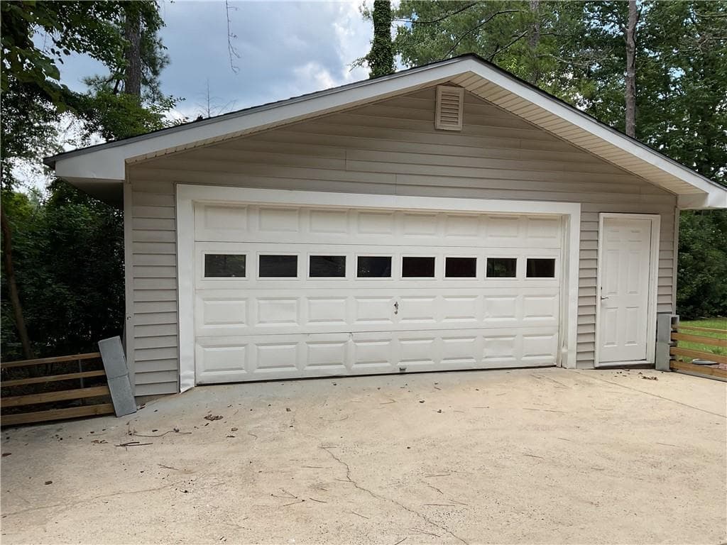 4 bedroom, 4 bathroom, 2,424 sq ft single family residence for sale at 622 Pinecrest Drive, Manchester, GA 31816 — photo 6