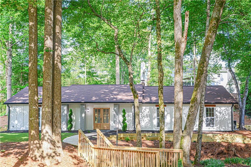 3 bedroom, 2 bathroom, 2,387 sq ft single family residence for sale at 776 Fairfield Drive, Marietta, GA 30068 — photo 3
