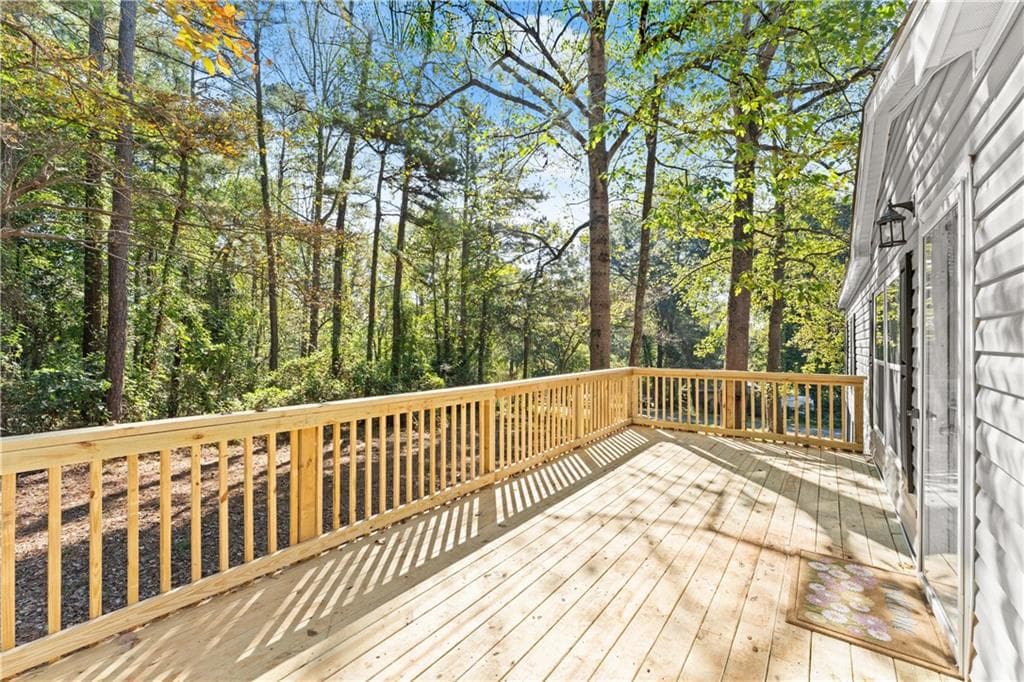 3 bedroom, 2 bathroom, 1,456 sq ft single family residence for sale at 470 Gold Hill Drive, Acworth, GA 30102 — photo 3