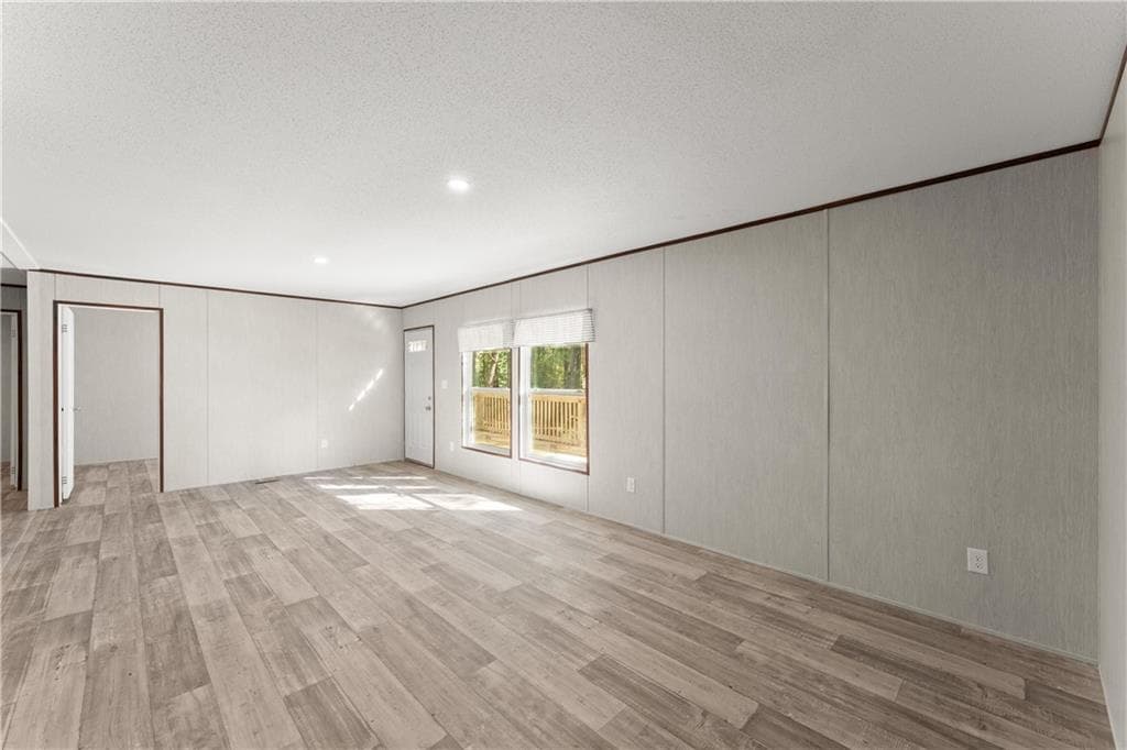 3 bedroom, 2 bathroom, 1,456 sq ft single family residence for sale at 470 Gold Hill Drive, Acworth, GA 30102 — photo 7