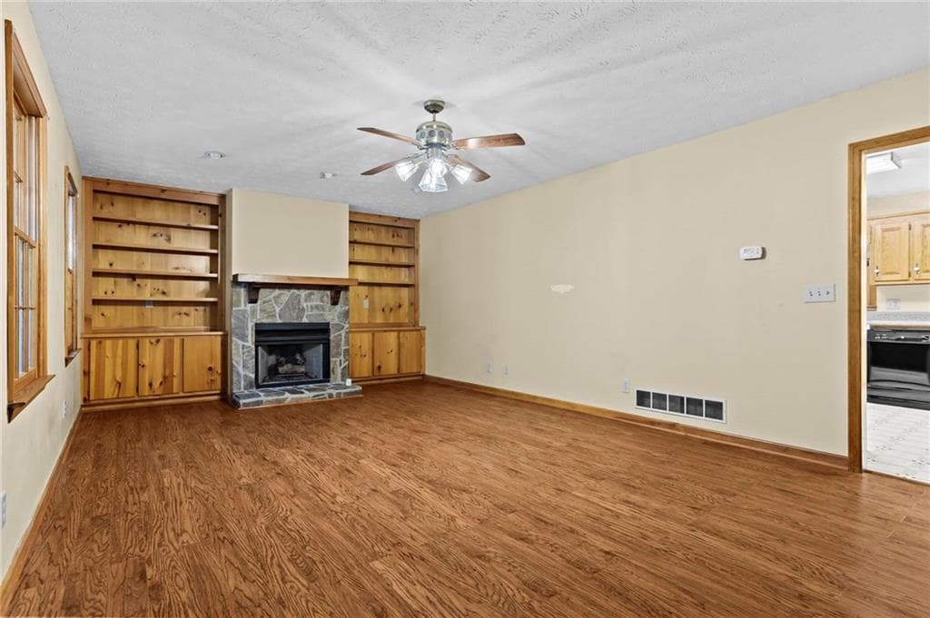 3 bedroom, 2 bathroom, 1,704 sq ft single family residence for sale at 3727 Bowline Circle, Acworth, GA 30102 — photo 4