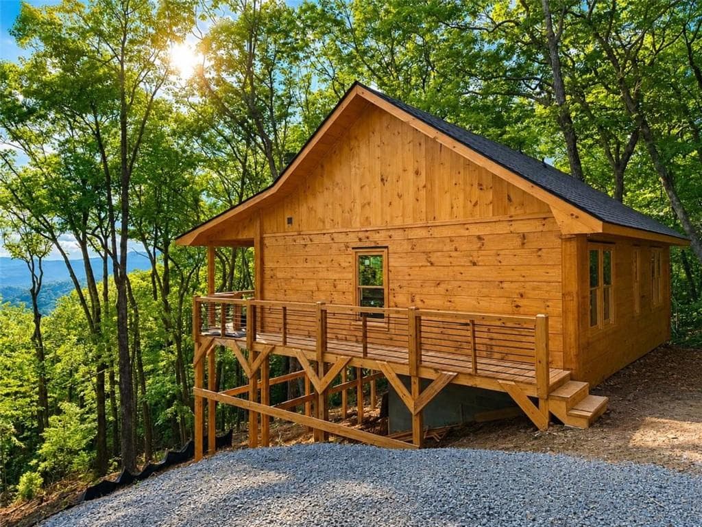 2 bedroom, 2 bathroom, 1,000 sq ft single family residence for sale at 216 Conley Branch Road, Blue Ridge, GA 30513 — photo 8