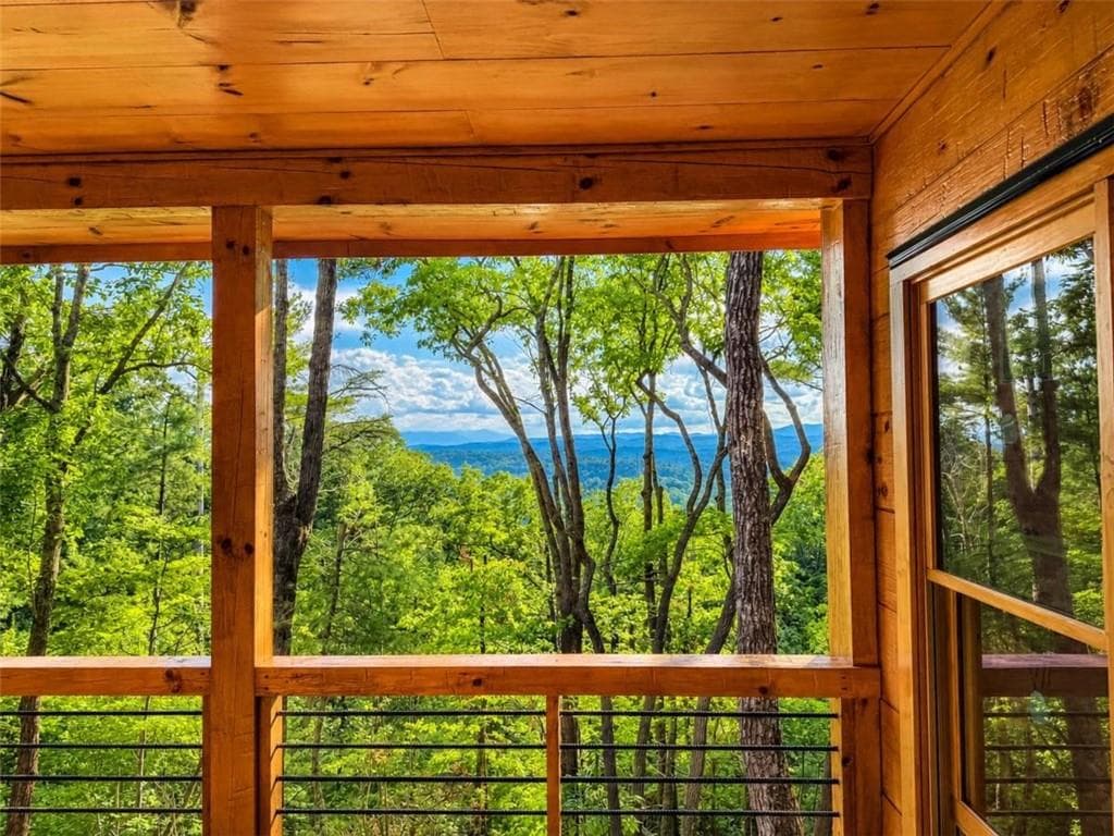 2 bedroom, 2 bathroom, 1,000 sq ft single family residence for sale at 216 Conley Branch Road, Blue Ridge, GA 30513 — photo 9