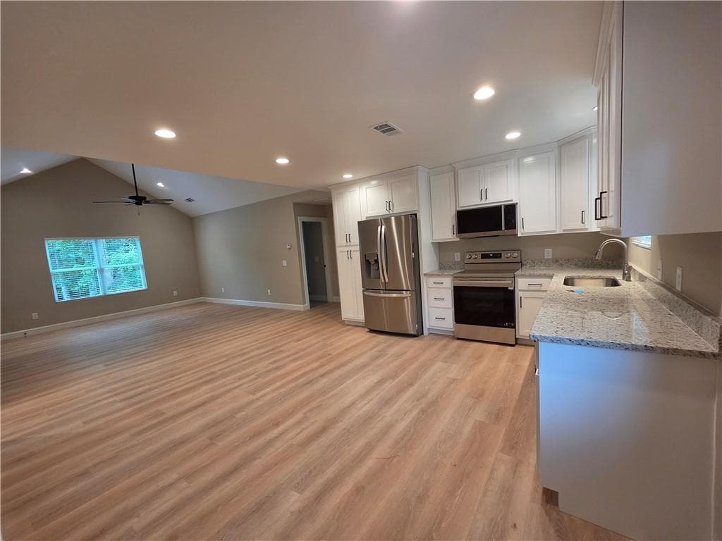3 bedroom, 2 bathroom, 1,400 sq ft single family residence for rent at 60 Gayle Drive, Dawsonville, GA 30534 for $2,075 a month — photo 6