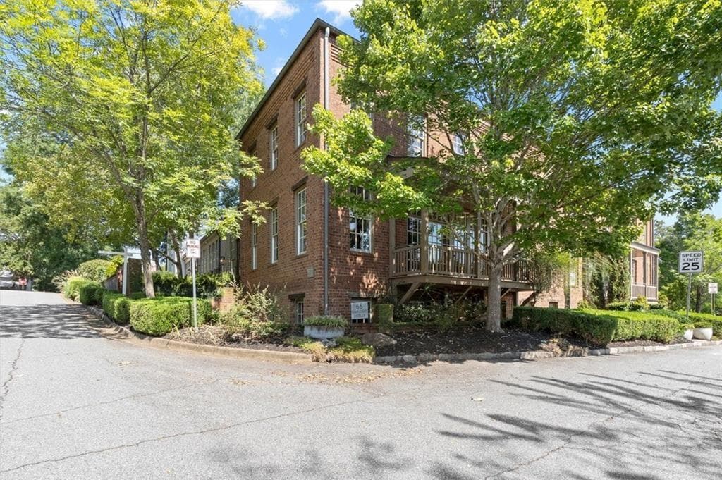 3 bedroom, 4 bathroom, 3,300 sq ft townhouse for sale at 65 Sloan Street 3, Roswell, GA 30075