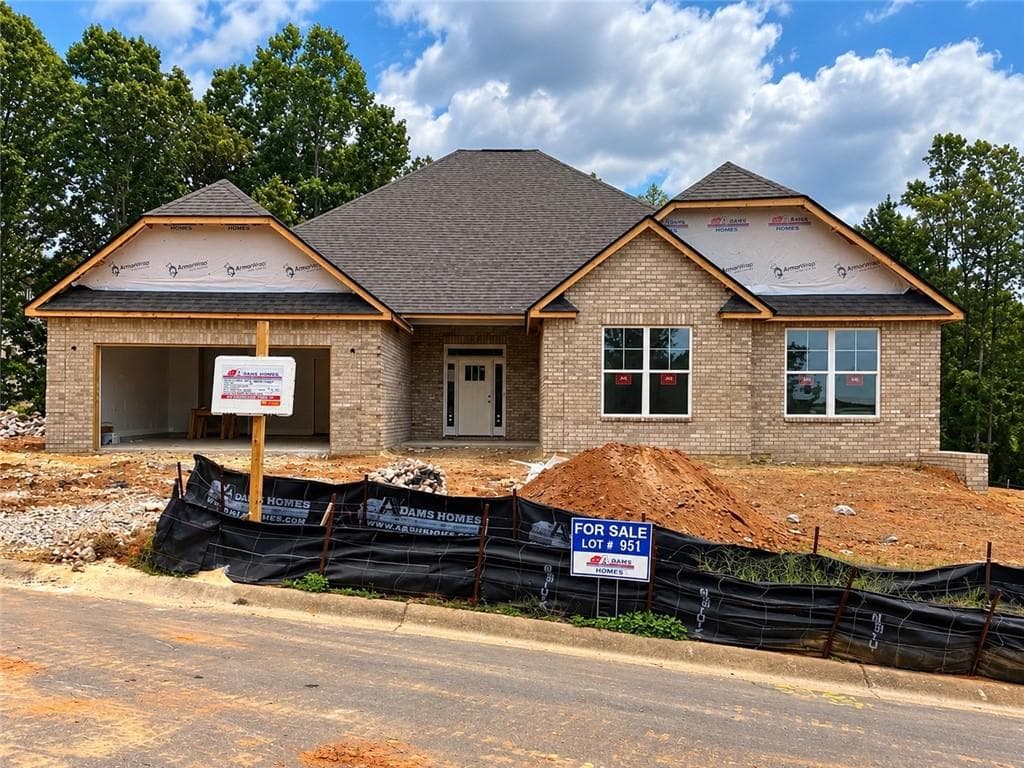 4 bedroom, 3 bathroom, 2,700 sq ft single family residence for sale at 3016 Fairway Drive, Villa Rica, GA 30180 — photo 1 of 18